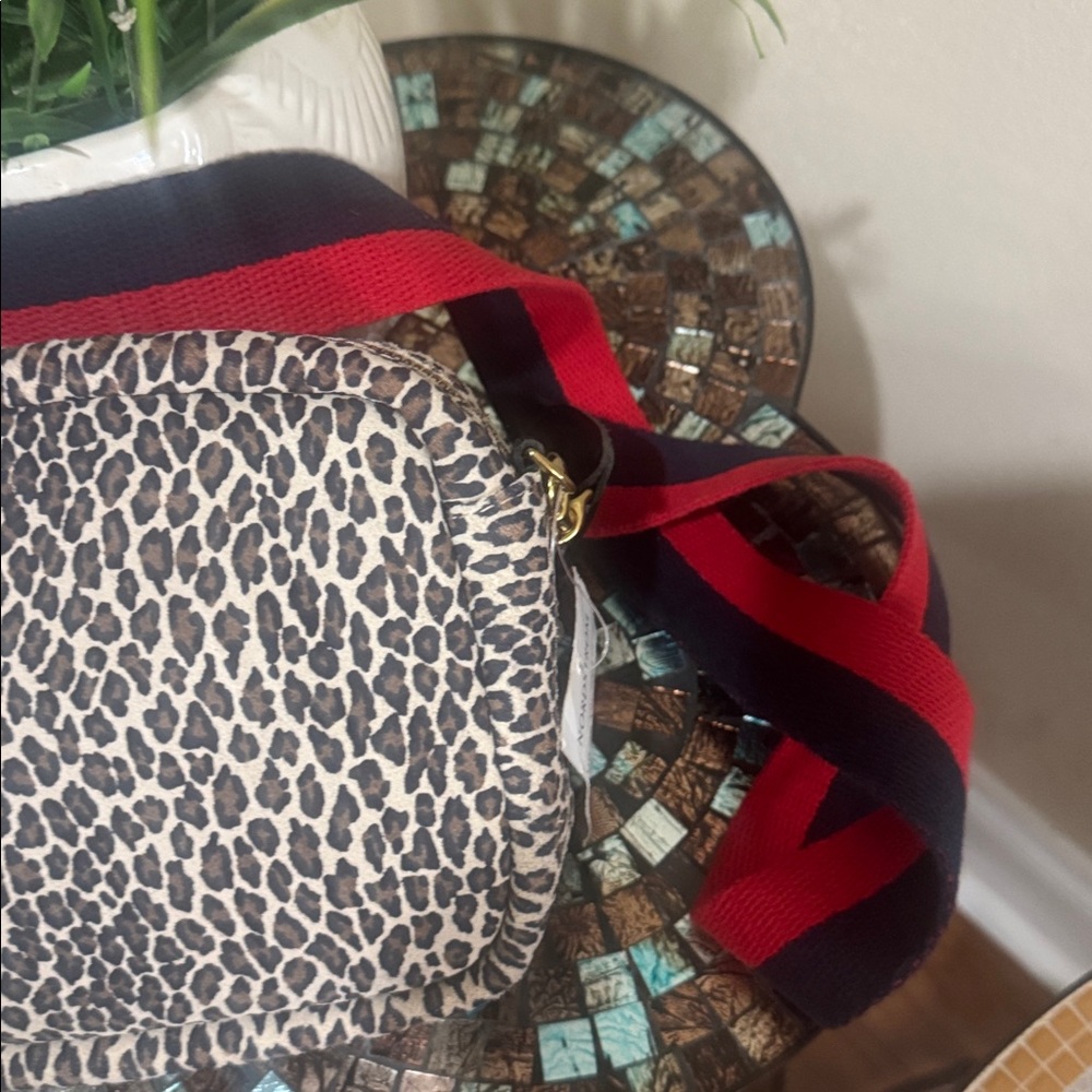 Clare. V Midi Sac Leopard Print Leather Crossbody Bag - Picture 16 of 17